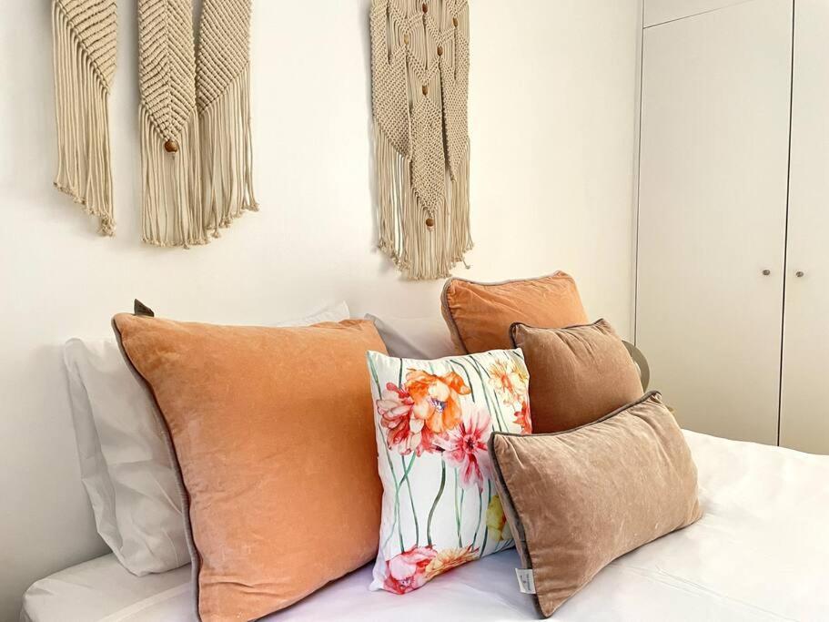 Vila Rosario 3 Studios With Patio By Homeful Homes 리스본 외부 사진
