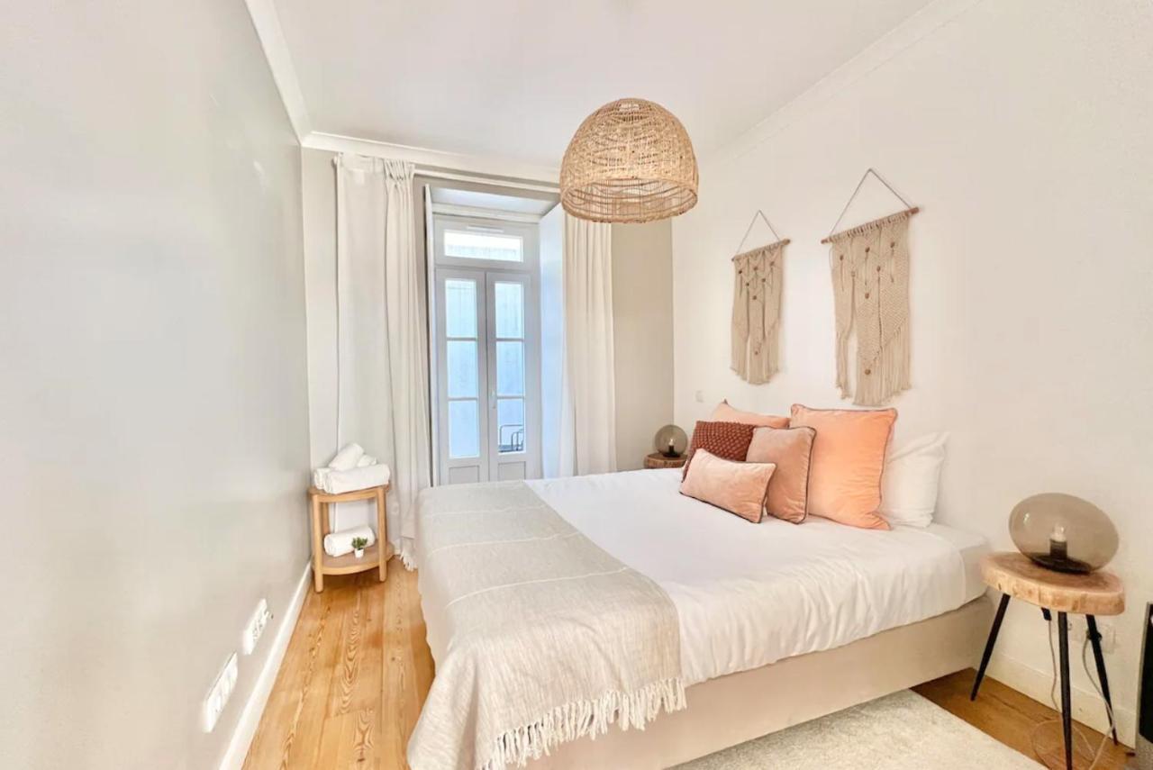 Vila Rosario 3 Studios With Patio By Homeful Homes 리스본 외부 사진