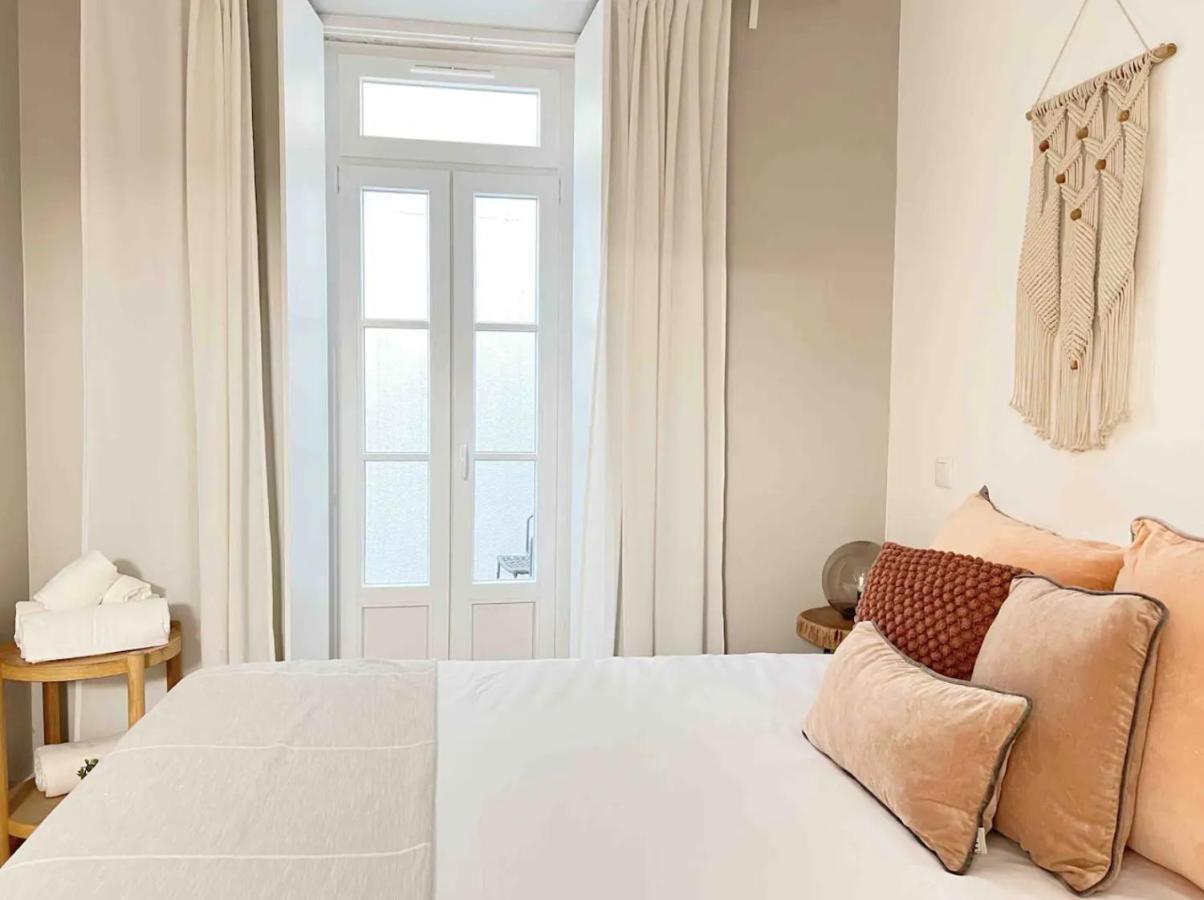 Vila Rosario 3 Studios With Patio By Homeful Homes 리스본 외부 사진