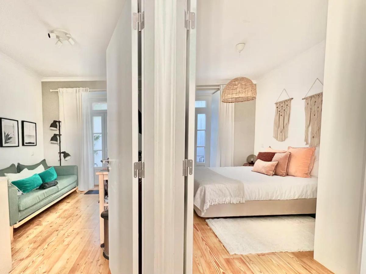 Vila Rosario 3 Studios With Patio By Homeful Homes 리스본 외부 사진