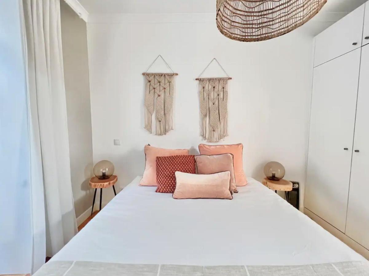 Vila Rosario 3 Studios With Patio By Homeful Homes 리스본 외부 사진